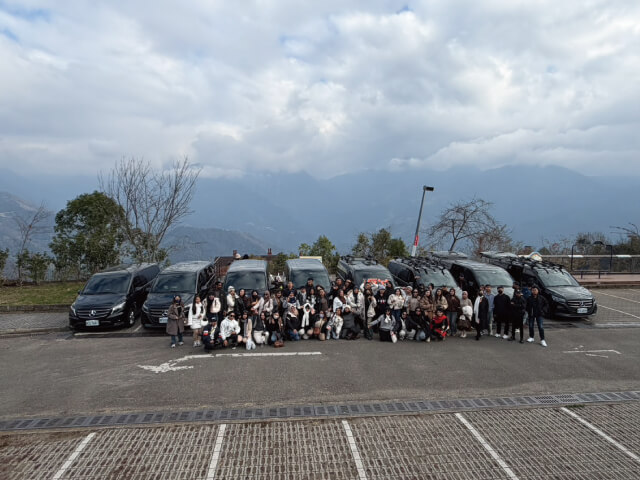 八台車，六十四個笑臉，一路開上雲端——從高雄直達合歡山與武陵的那趟旅程的第3張圖片